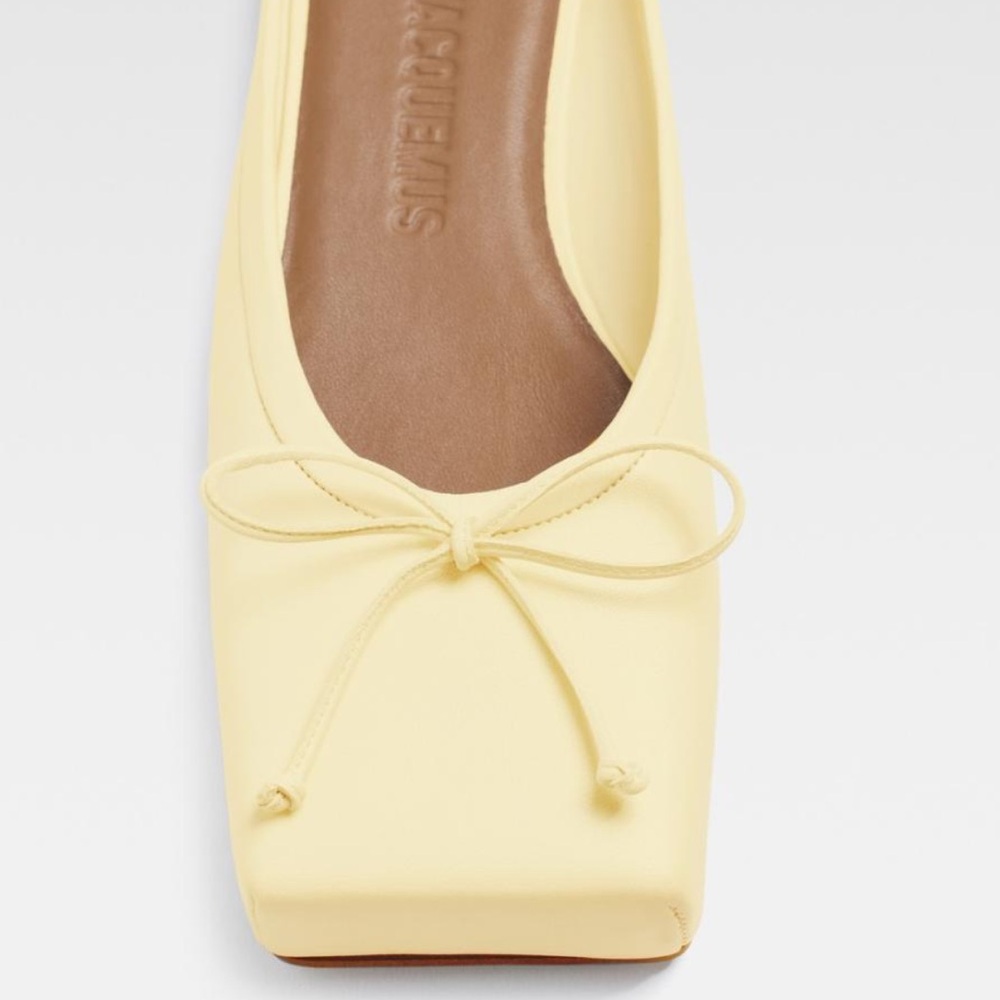 Jacquemus Yellow Women's Flats